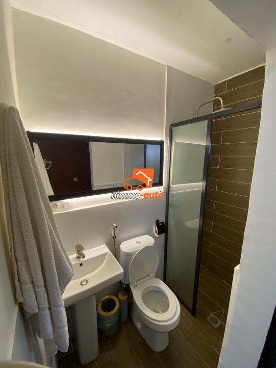 Manifique chambre meublée à louer à Makepe