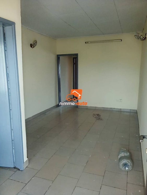 Studio à louer à Damase