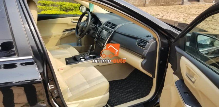 Camry très confortable à louer pour vos cérémonies et occasions