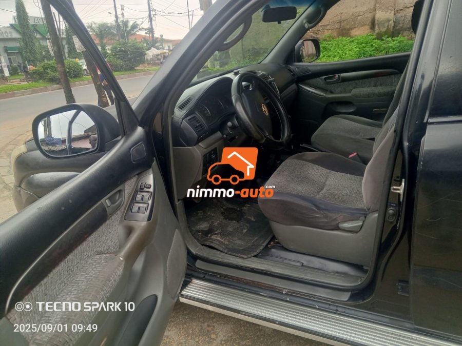 TOYOTA LAND CRUISER PRADO