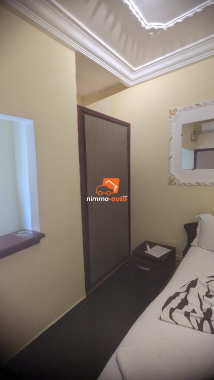 chambre meublée à louer au quartier makepe