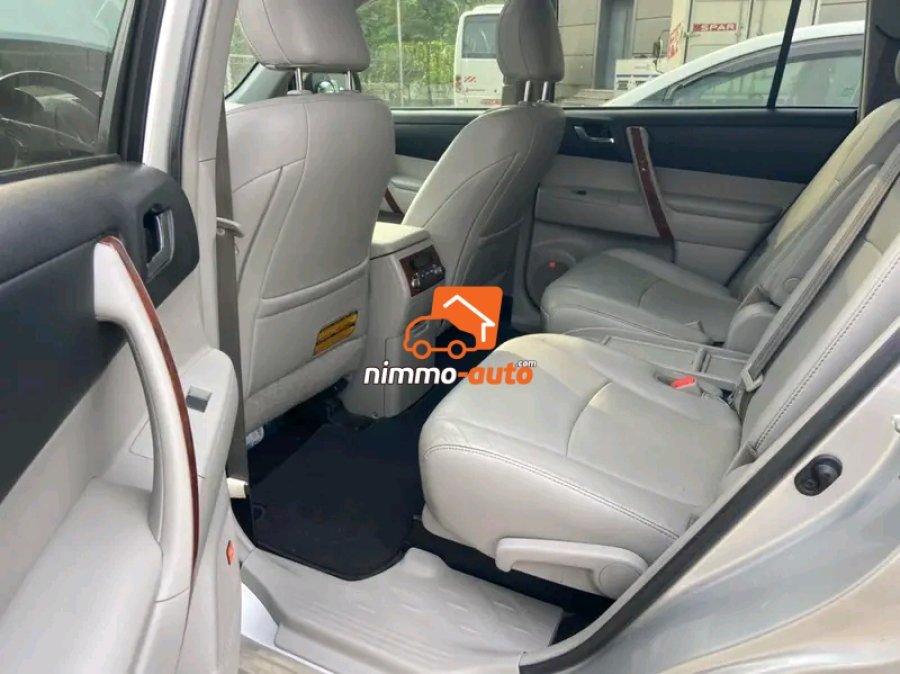 toyota highlander 2013 a louer
