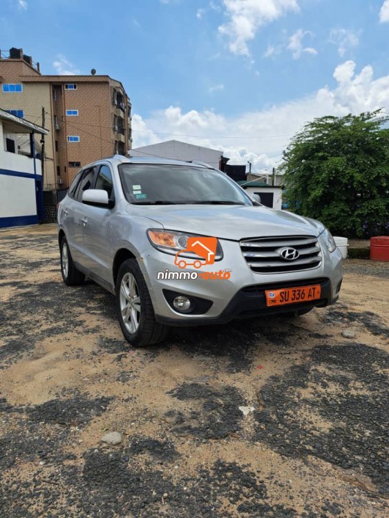voiture hyundai santafe grise
