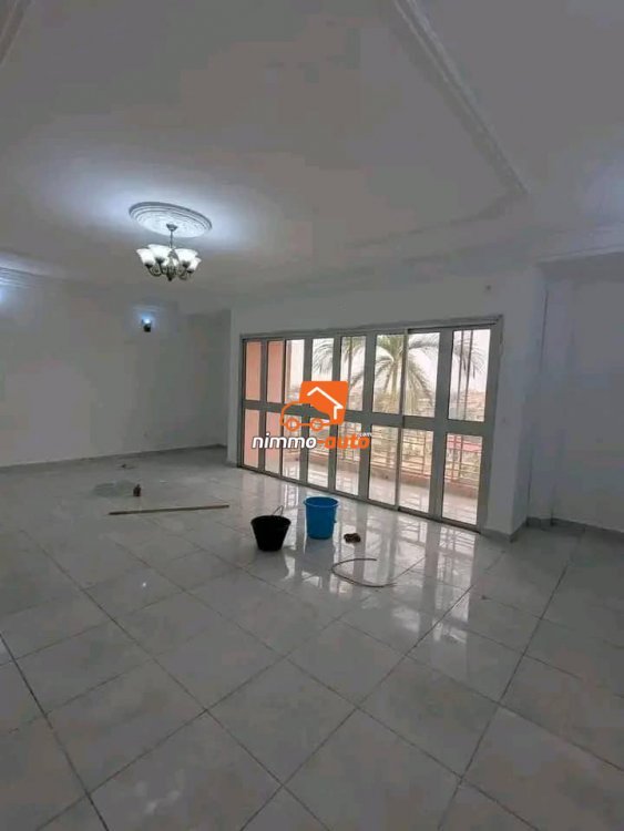 appartement haut standing situé à nkolbison