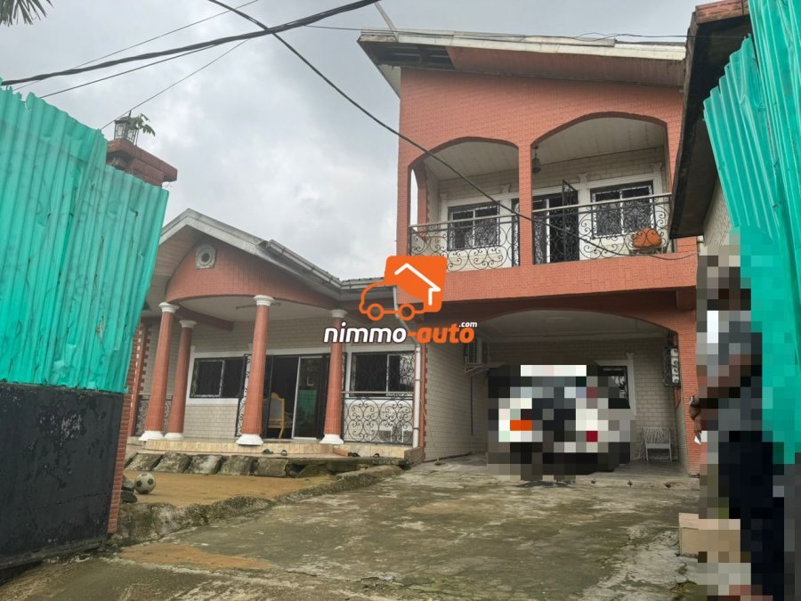 duplex/villa