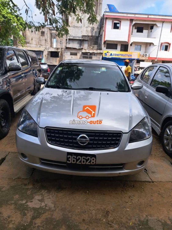 Nissan altima