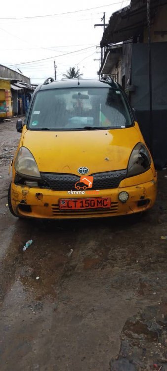 TOYOTA YARIS VERSO