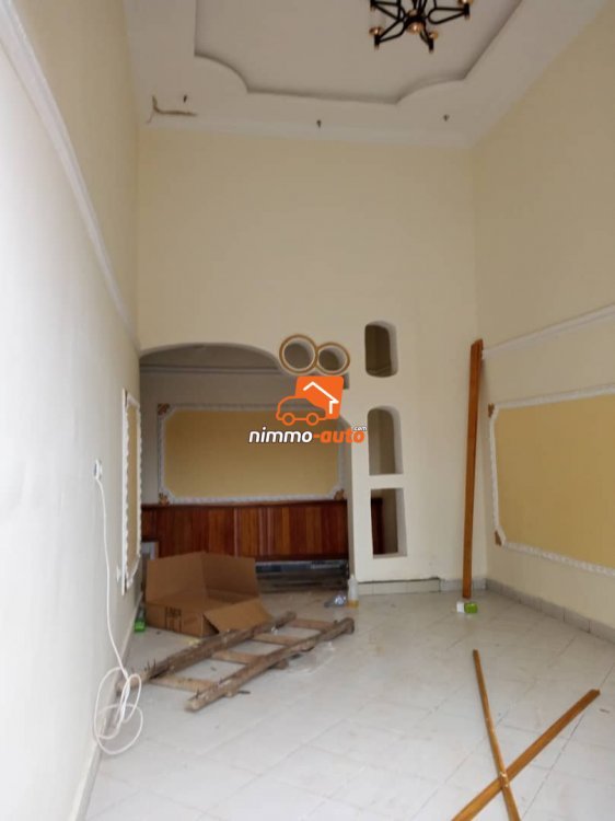 Appartement à louer à Damase
