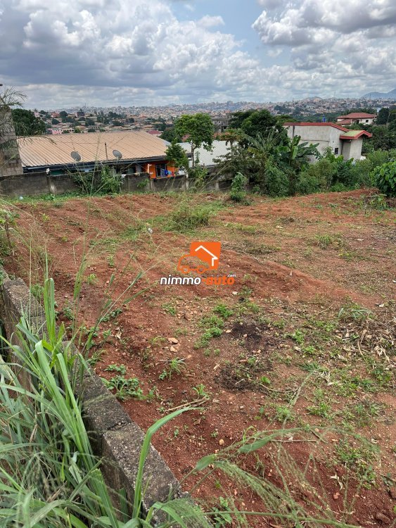 terrain titré et loti cloturé à vendre à fougerolle