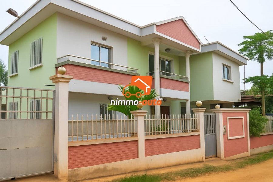 duplex/villa