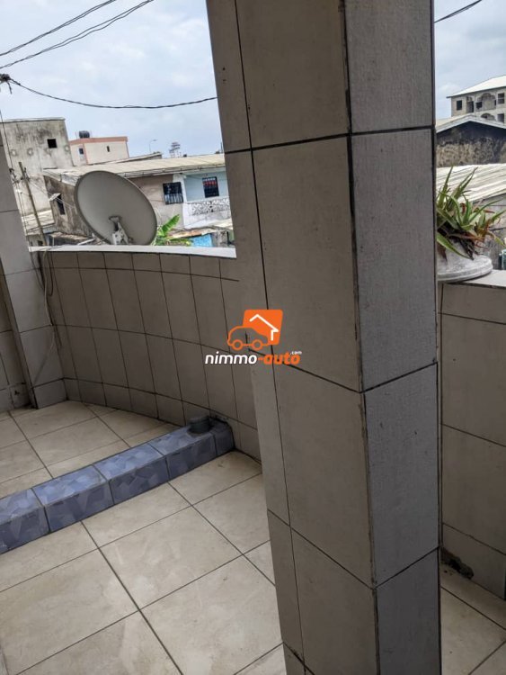 appartement moderne situé a akwa nord