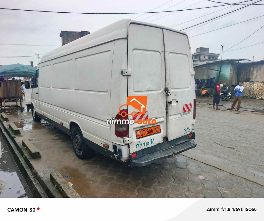 FOURGON MERCEDES SPRINTER 312D-VERSION 2006-OCCASION DU CAMEROUN