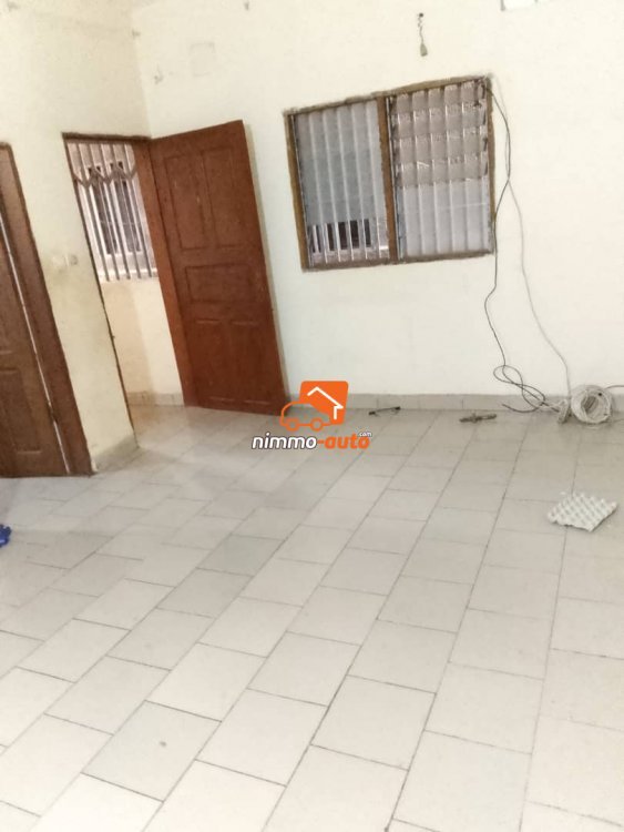 studio à louer Biyem-assi Jouvence