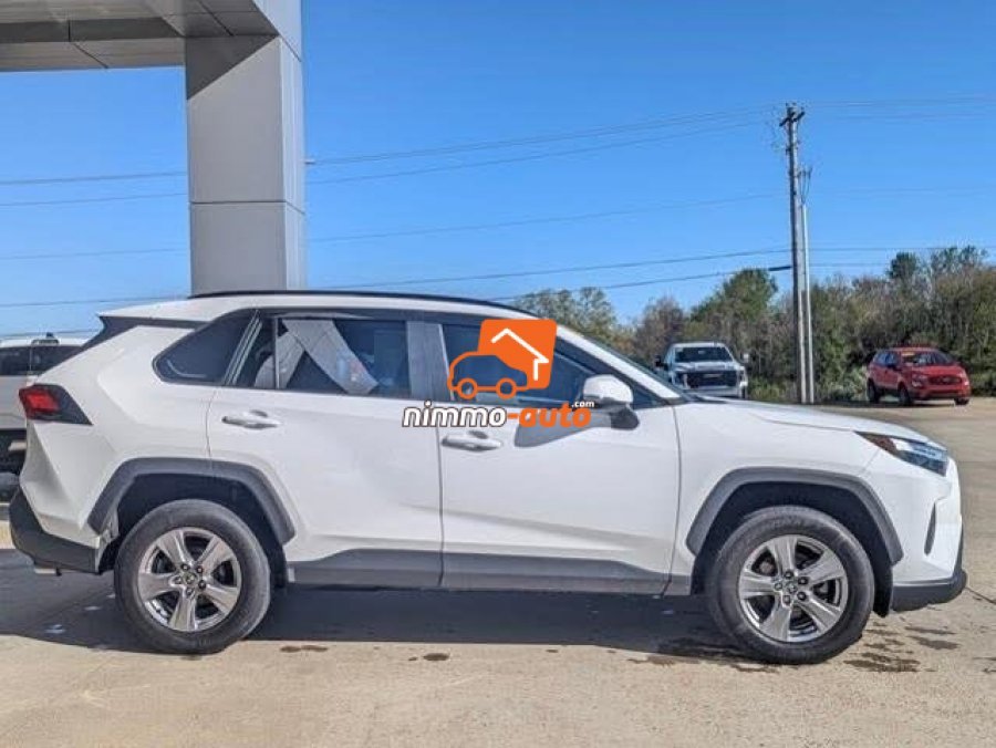Selling My 2023 Toyota Rav 4 XLE AWD