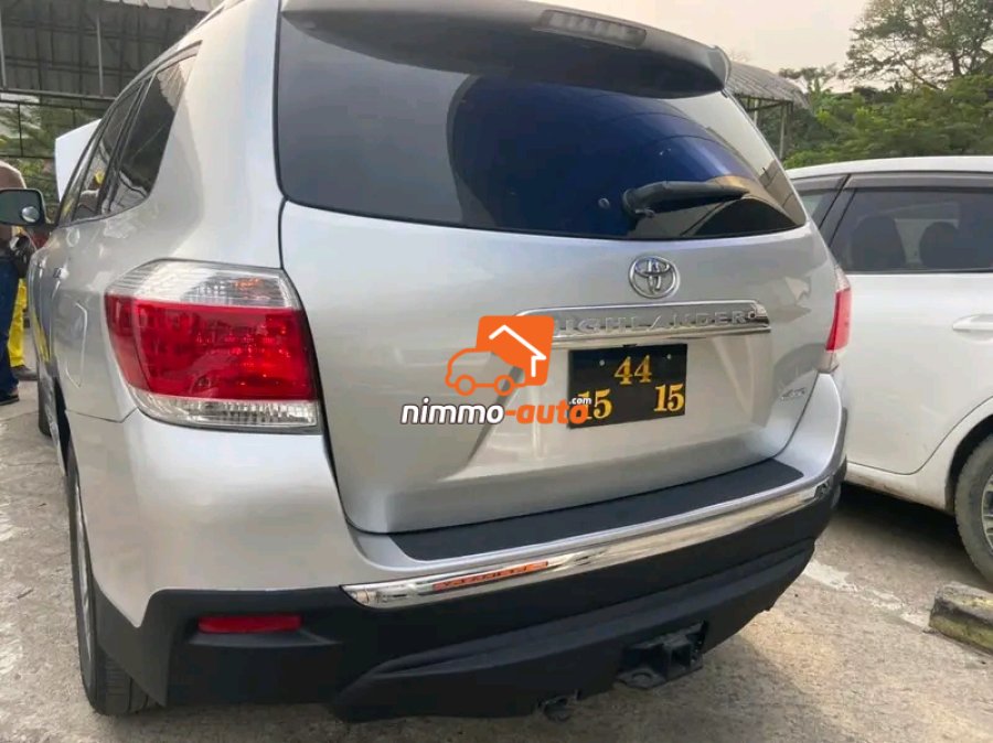 toyota highlander 2013 a louer