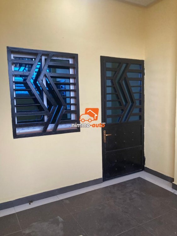 Studio moderne à louer à nkolbisson