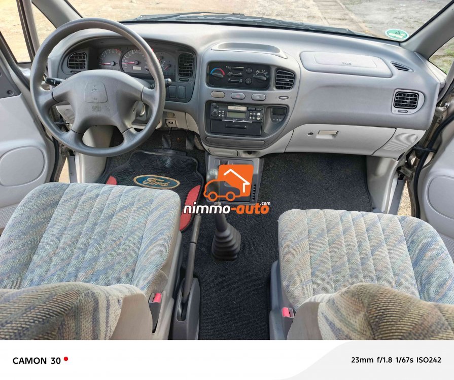 Mitsubishi Space Gear GLX