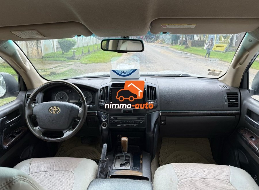 Toyota LandCruiser 2010