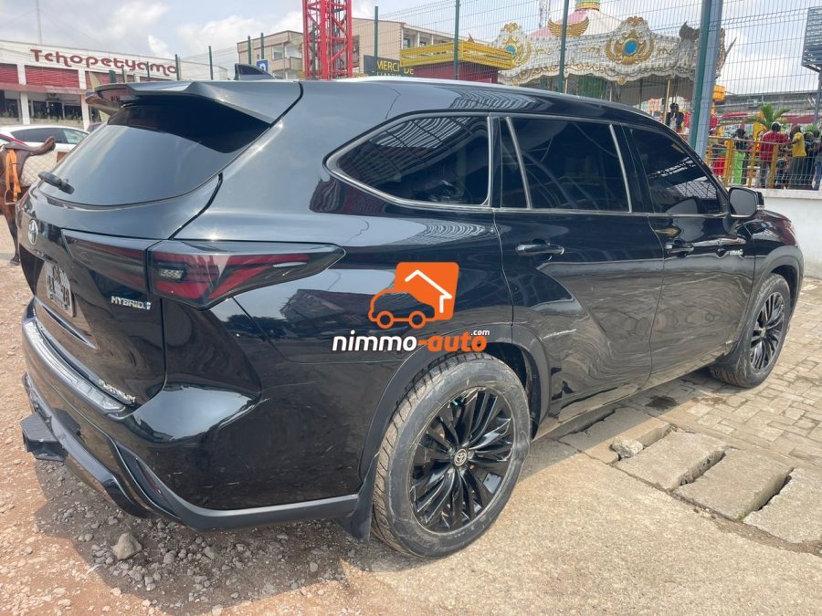 TOYOTA HIGHLANDER PLATINUM HYBRID