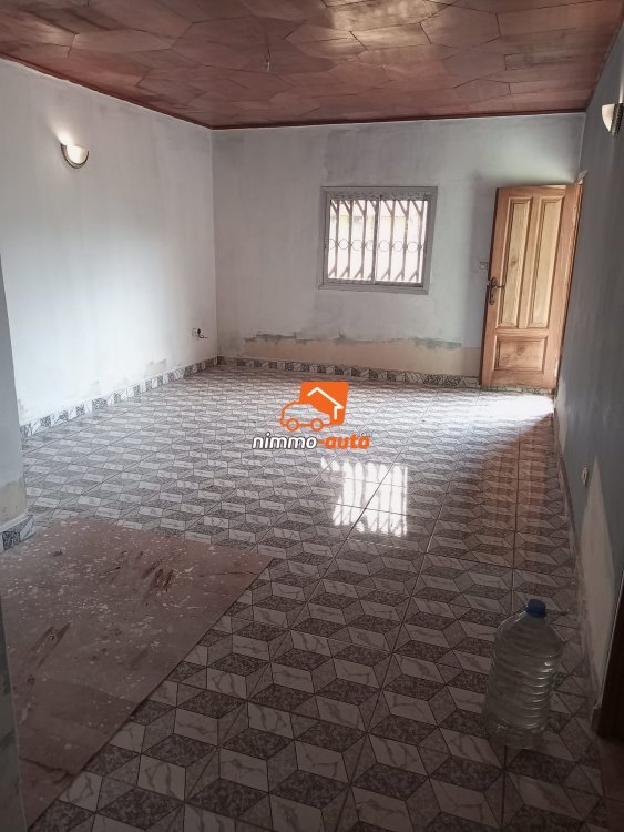 Appartement en pleine rénovation à louer à Ahala