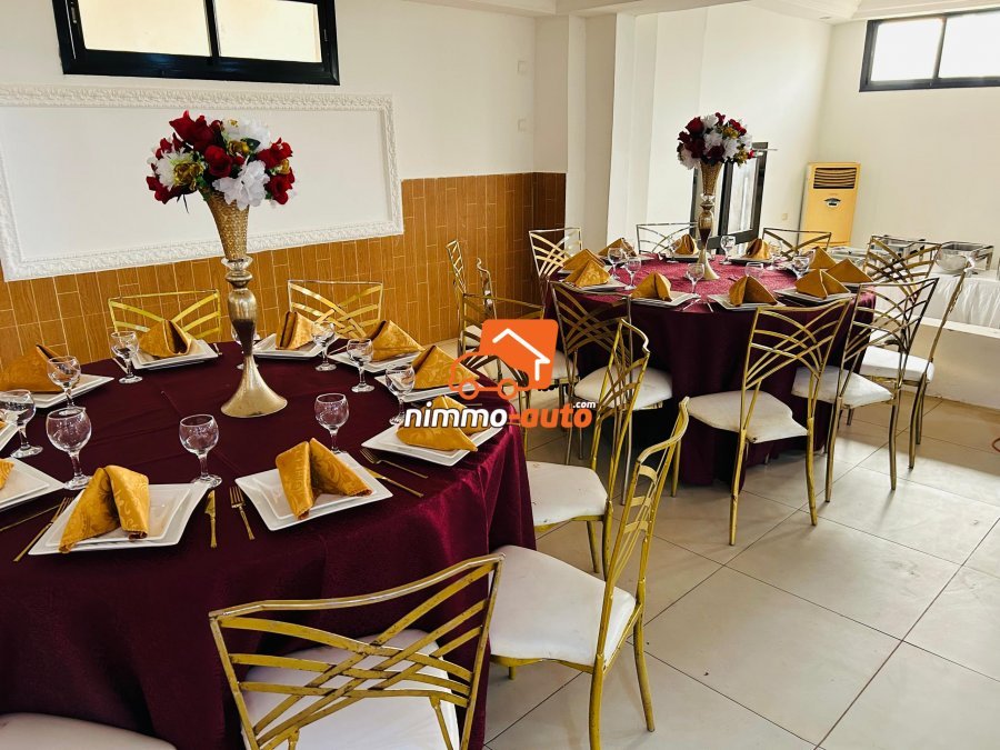 Excellente salle de fête vide avec 500 places et une suite offerte avec parking sécurisé