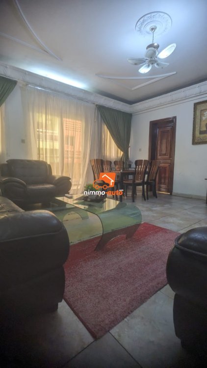 Vaste appartement meublé à louer à Akwa