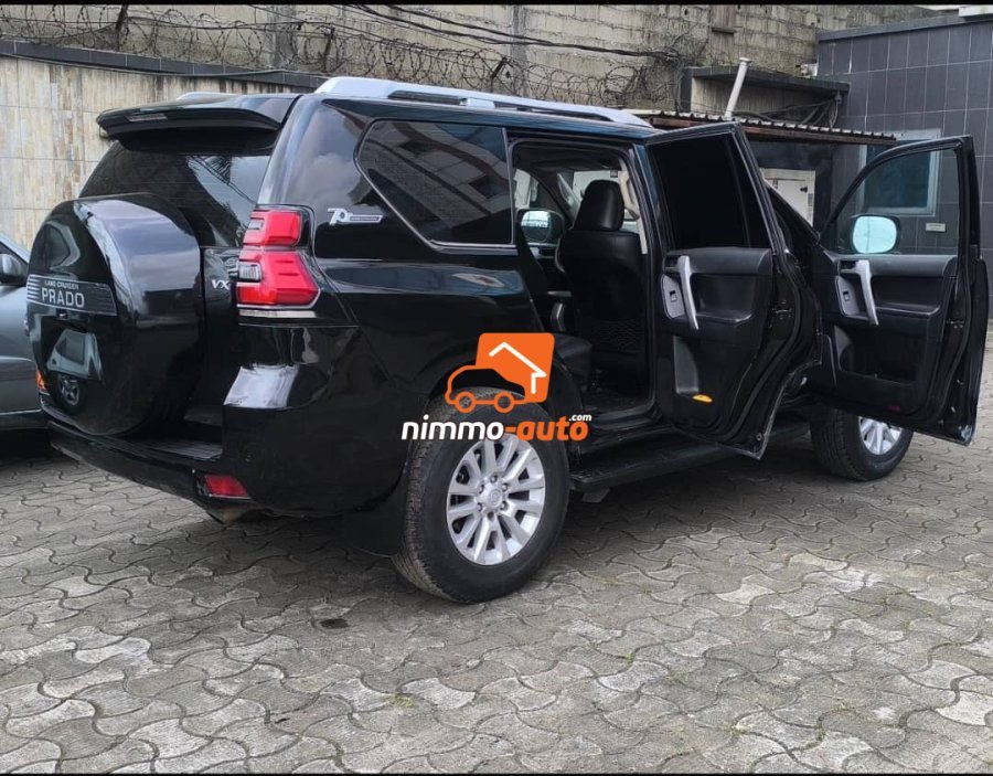 toyota land cruiser 2020 a louer