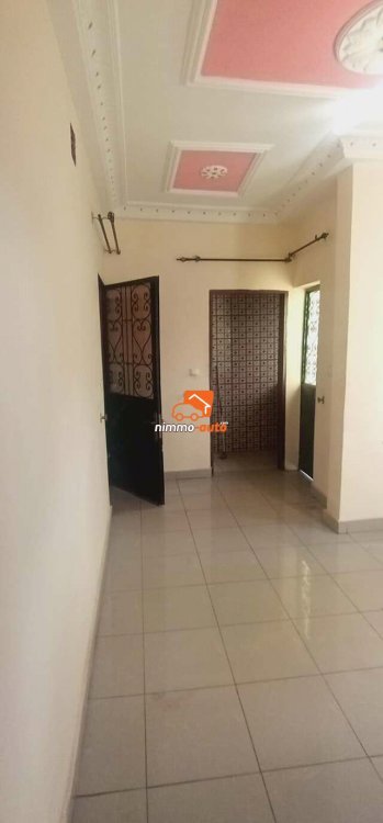 Studio moderne tres bon standing a louer a efoulan
