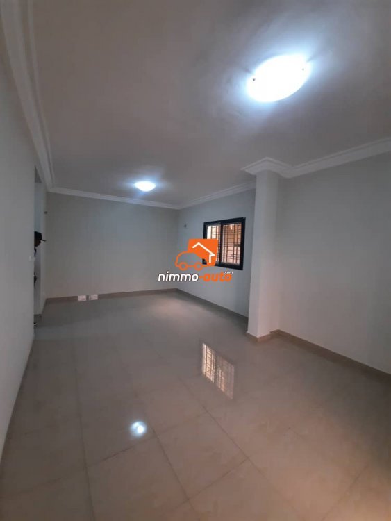 Appartement à louer à Yassa ( Cite Chirac)