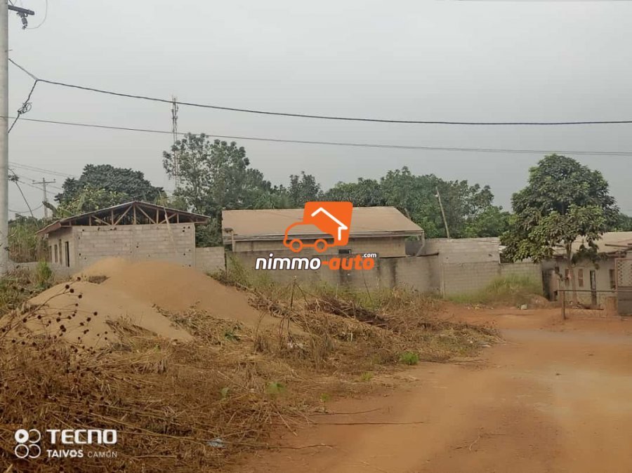 Terrain a vendre a lada (10e arrêt nkoabang