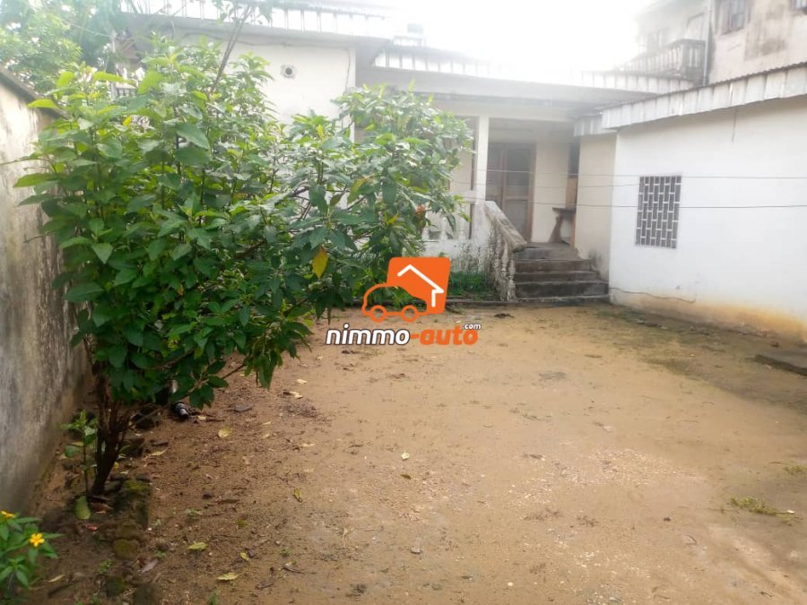 Villa à vendre à Akwa