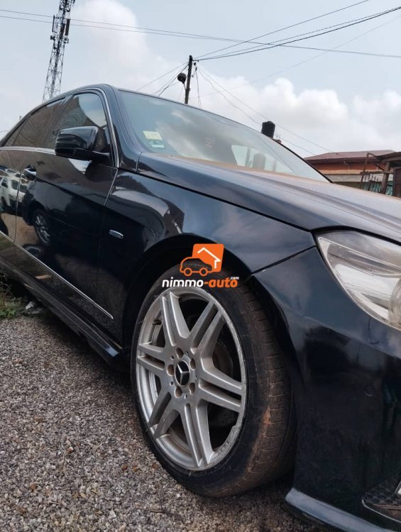Mercedes climatisé E350 à louer