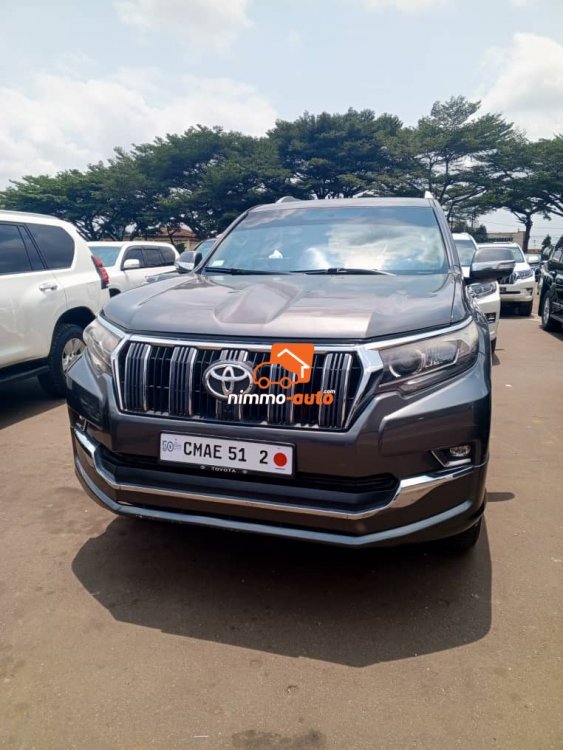 Prado Land cruiser de dernière génération à louer