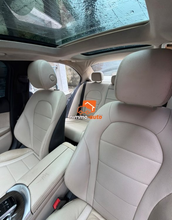 C300