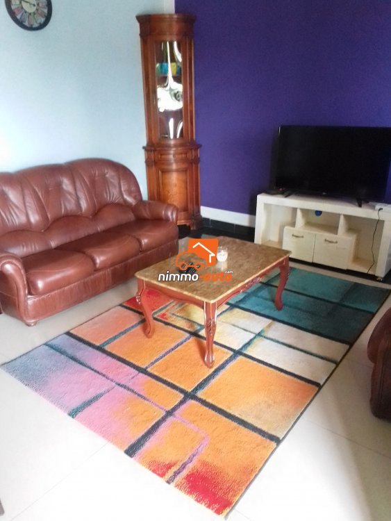 Grand appartement meublé à louer à bas prix à Odza fecafoot