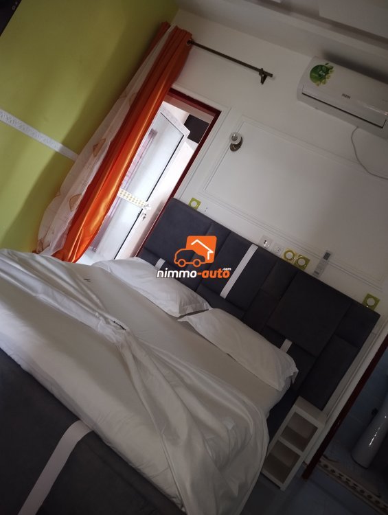 Jolie chambre meublée à louer à Odza auberge bleue