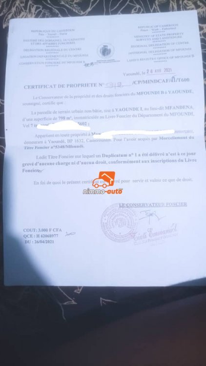 Terrain titré à vendre à omnisports