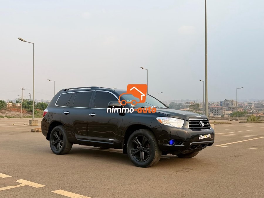 TOYOTA HIGHLANDER LIMITED