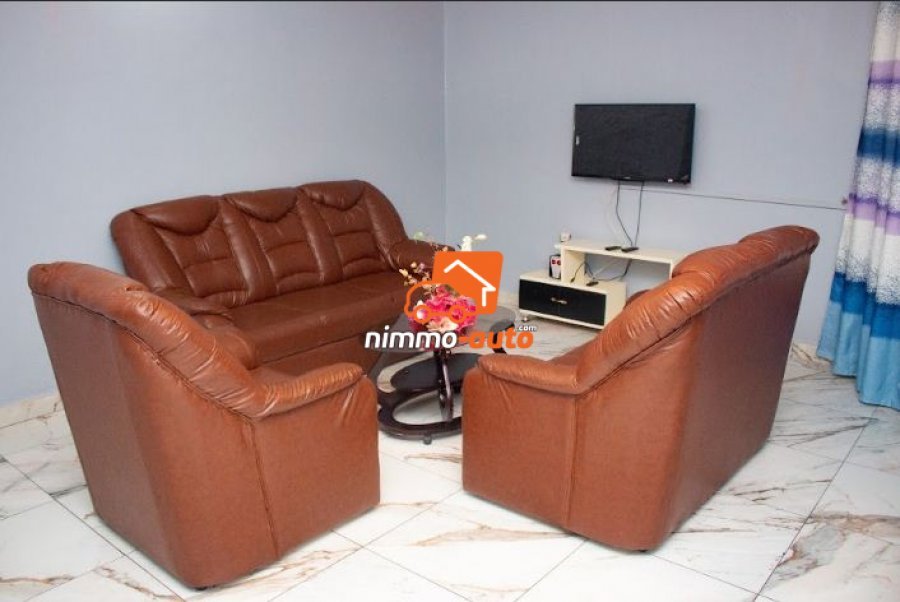 Appartement meublé 2chbres à louer à Ekounou