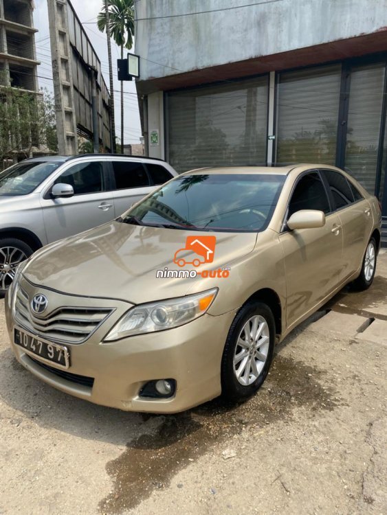 Toyota Camry à louer dans la ville de Douala