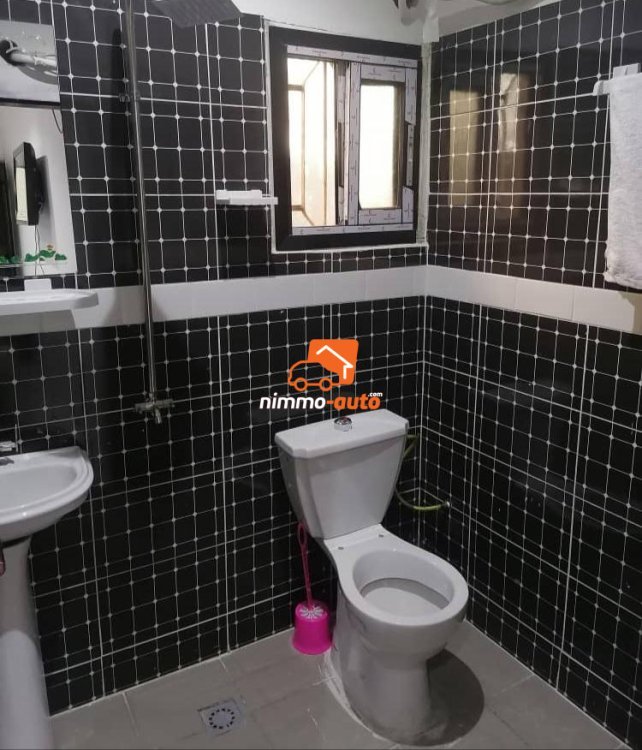 chambre meublée confortable à louer à Bonamoussadi