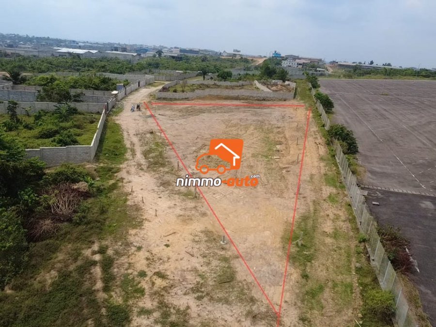 terrain à vendre à Japoma pour un prix incroyable