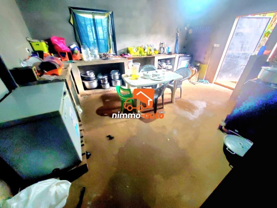 Villa à vendre au quartier Nkolfoulou