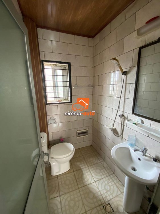 Studio bon  standing à louer Odza