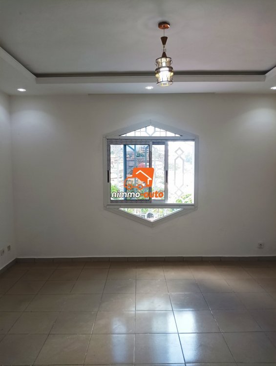 maison à louer au quartier Omnisports