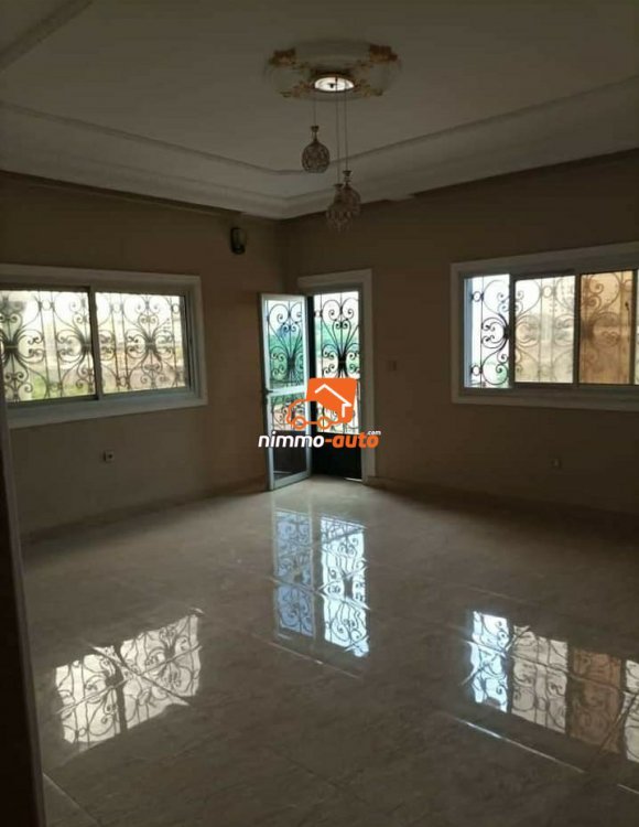 Appartement à louer à Olembe