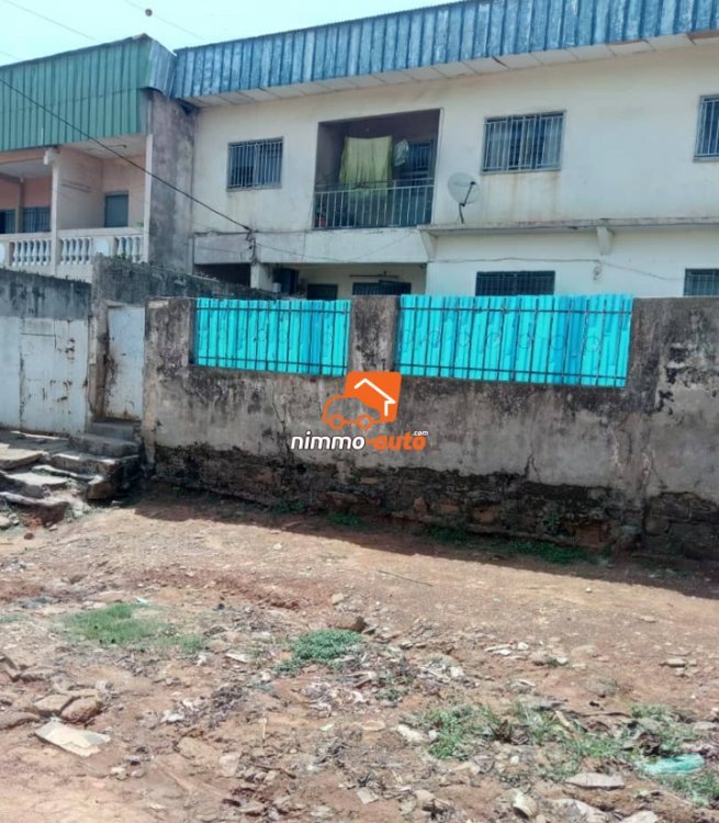 Maison située à Kondengui
