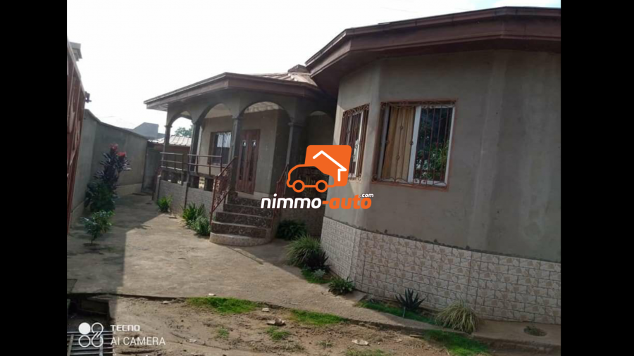 Grande Villa à vendre au quartier Mimboman