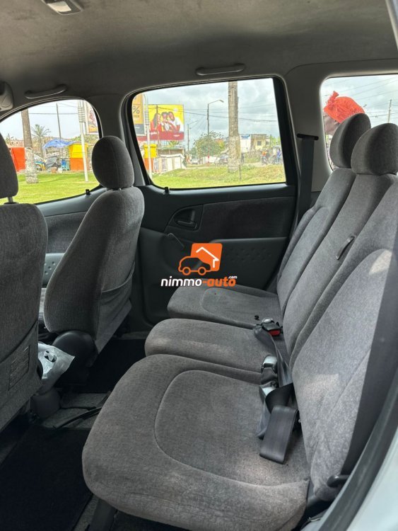 toyota verso a vendre