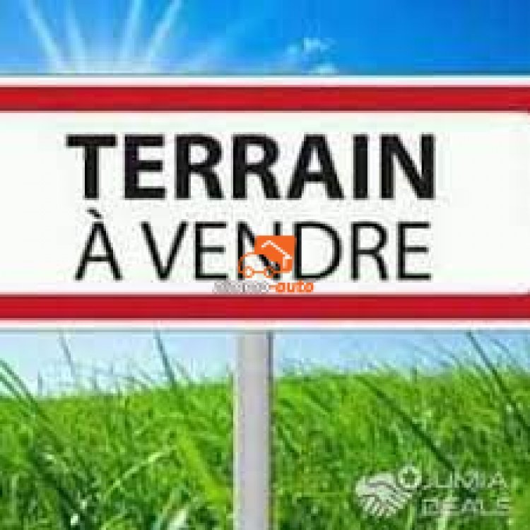 Terrain à vendre à Nkometou péage